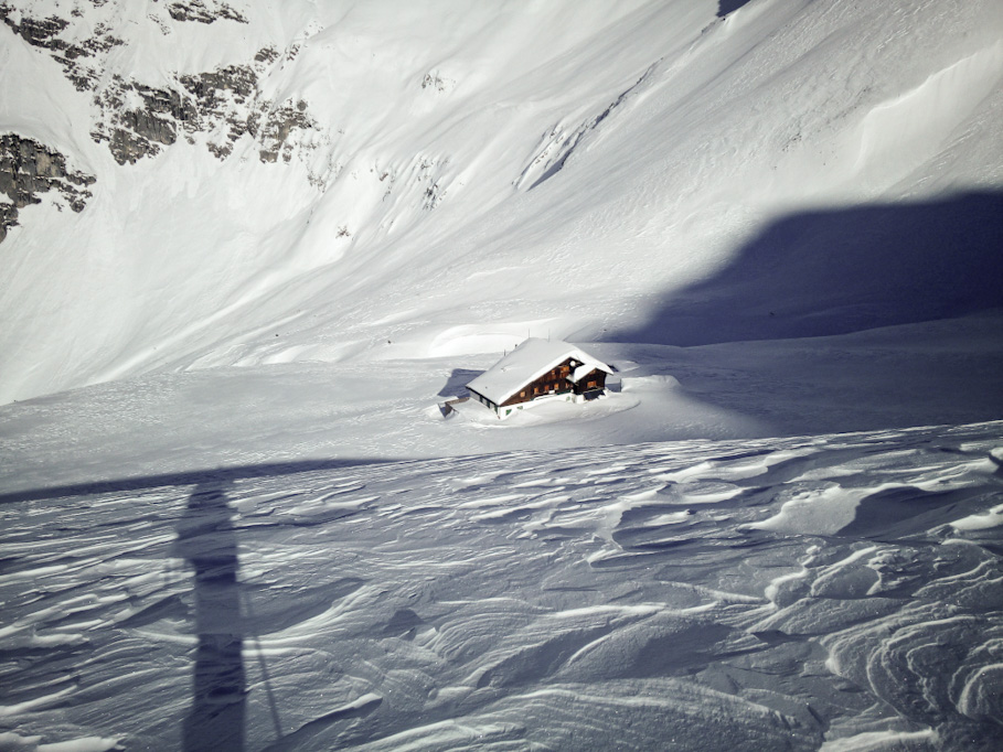 Hütte im Winter